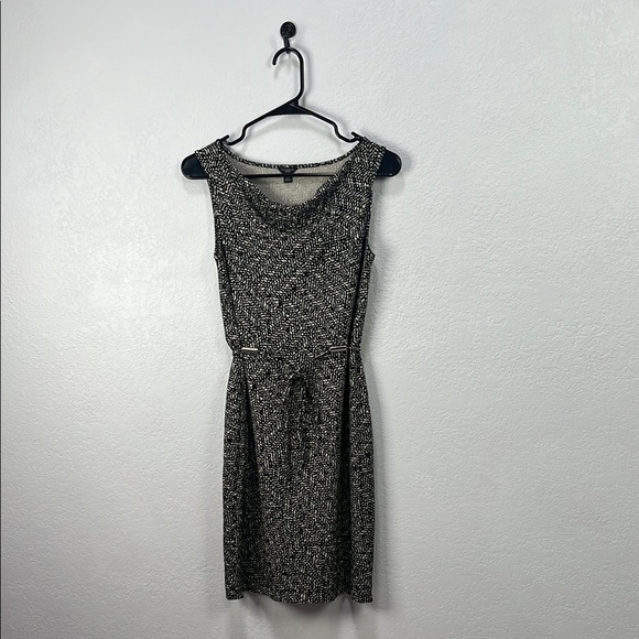 Ann.Taylor Women’s Sleeveless Belted Black Tan Graphic Dress Sz XSP Mini Elegant - Picture 1 of 7